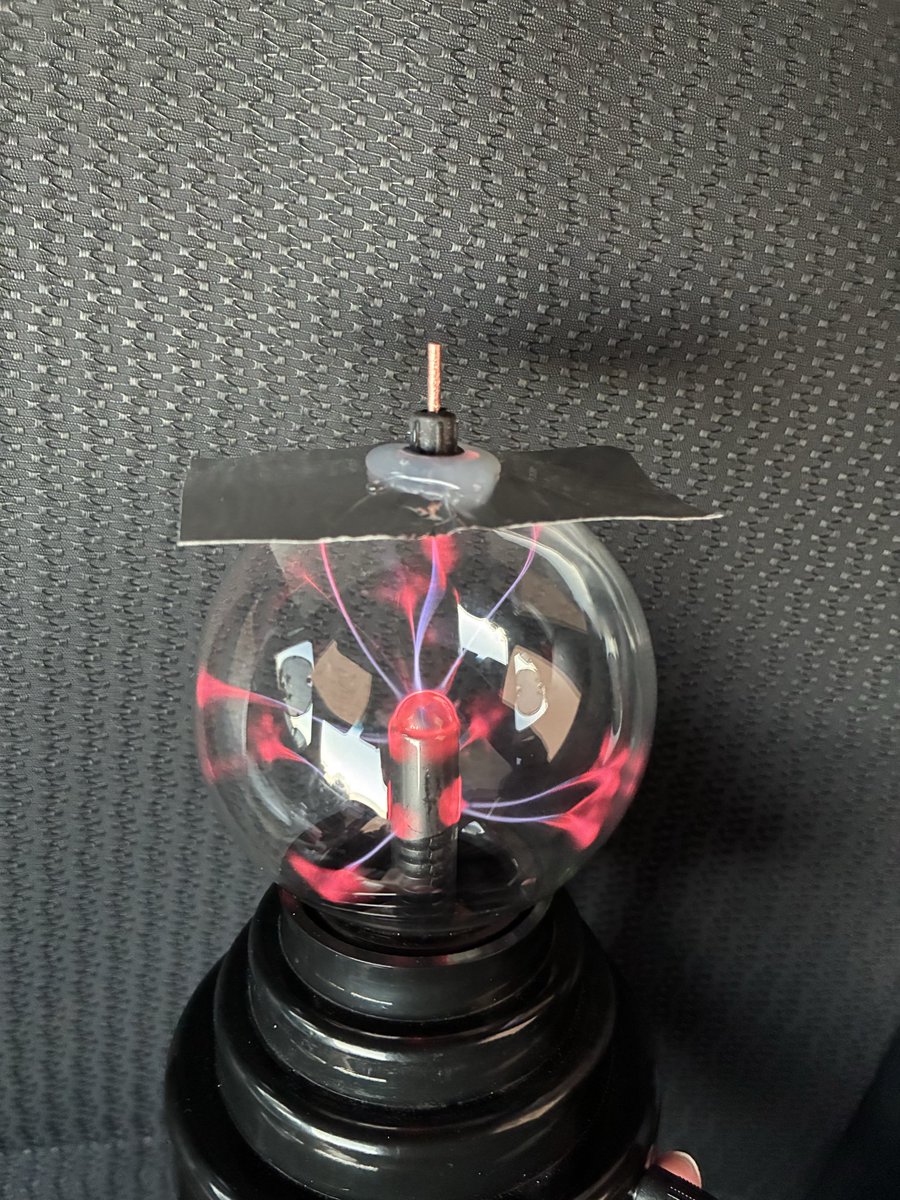 D0nPepit0's tweet photo. @TIUSA_ Free yourselves from the massive Domestic Cyber Terrorist Organization who is intercepting your communications and preventing you from reporting. Use my Proprietary State of the Art Technology to scramble ISMI catchers Sting Ray and King Fish mounted in ALL Aircraft and Civilian Proxy Vehicles! Now. 0.73 Inch 12 gauge solid copper wire, rubber anything to keep it upright, hot glue and some any size foil tape 😂 @l3harris L3Tulip is having a hard time explaining this to the Tucson Domestic Cyber Terrorist Commander Col. E…………