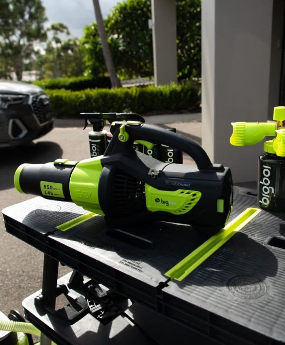 icareksa2's tweet photo. The king of cordless drying .✨️

The Bigboi Blowr CHARGD unmatched power, ultimate freedom, and built for detailers who want the BEST⚡.

#riyadh #jeddah #السعودية #جدة #الرياض 
📱0565912309
https://t.co/LcFBtZCqWV https://t.co/9uuOpzH2KN