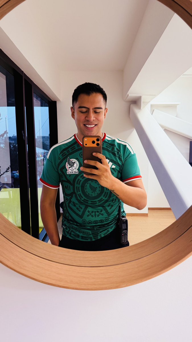 jorgeduuarte's tweet photo. Con todo 🇲🇽❤️ https://t.co/1hHb91mDQF
