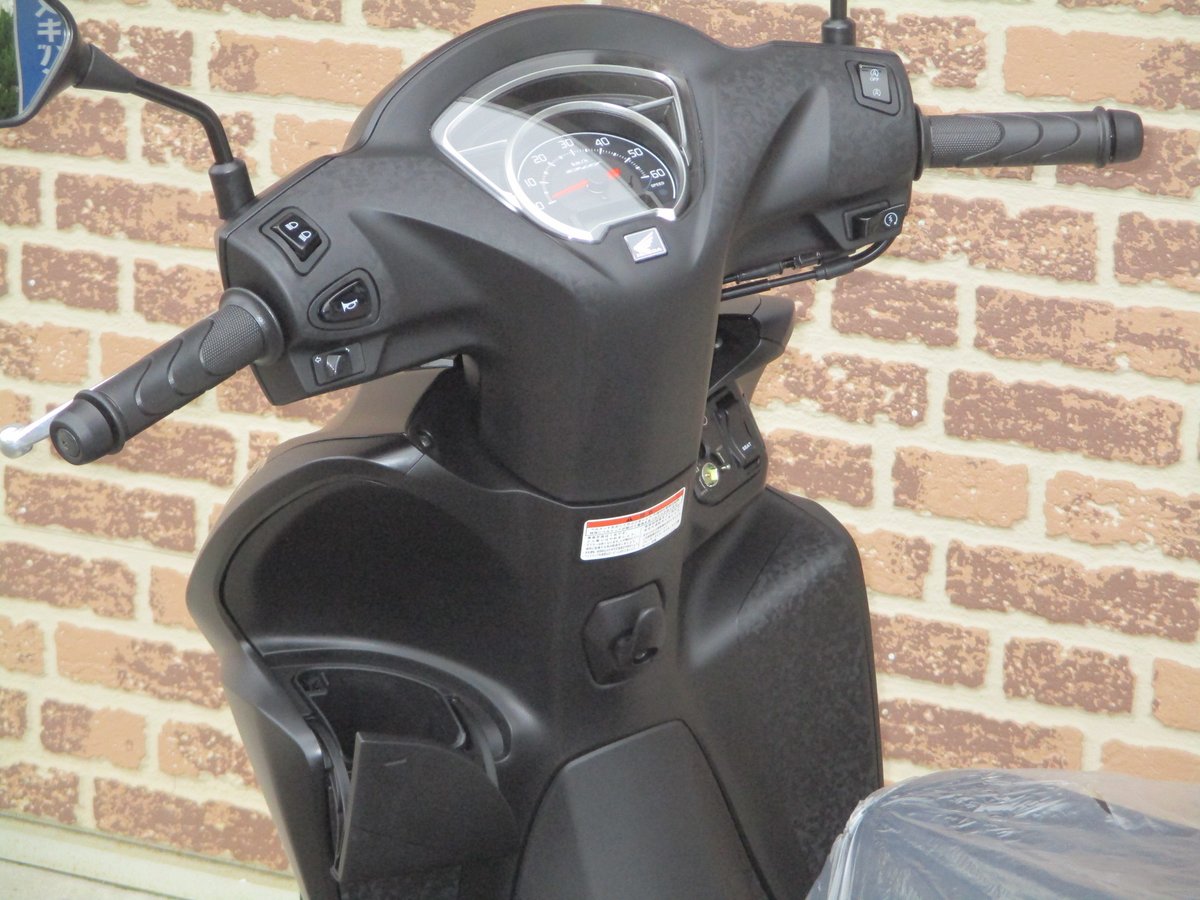 ACkariya's tweet photo. 【新車入荷情報】
2026年モデル ホンダ Dio110Lite
車両本体価格(税込)23万9800円
新基準原付です。原付免許や普通免許で運転できます。交通ルールは従来の原付一種と同様です。
#Honda #Dio110Lite #ディオ110ライト https://t.co/7cui9fLH5P