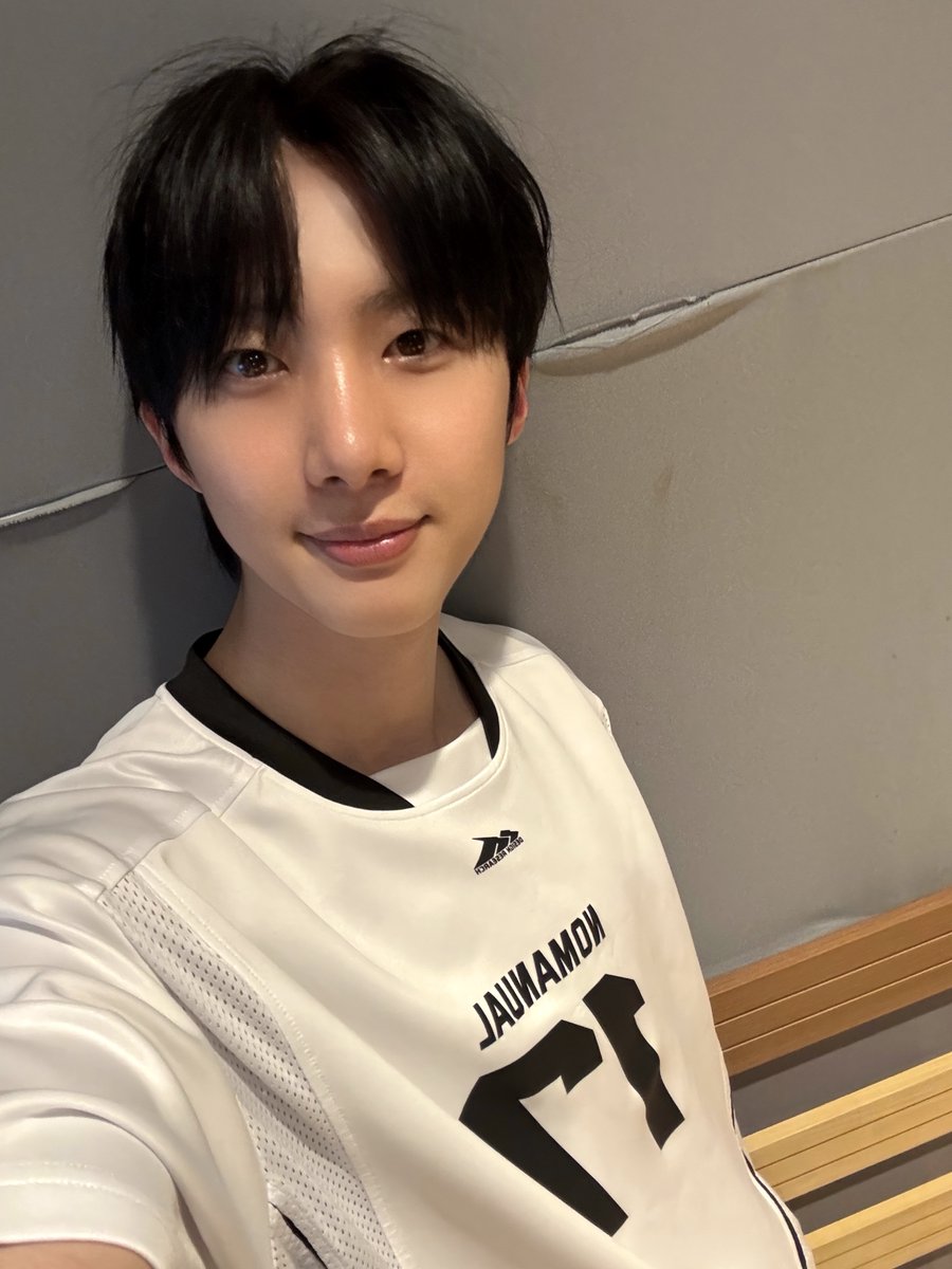 official_HUI's tweet photo. [📺]

잠시 후 9시!
MBC FM4U <#김이나의별이빛나는밤에>에
후이가 출연합니다 🥰

#후이 #HUI
#노래에기대는밤 https://t.co/wUuIYi9BsQ