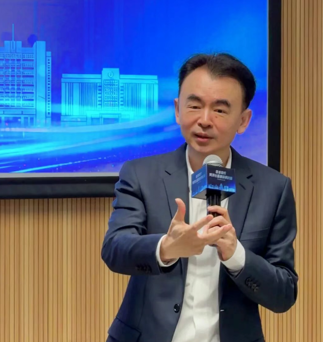 NetDragon777's tweet photo. Dr. Dejian Liu, Founder and Chairman of NetDragon (https://t.co/nudzwxn2yc), was invited to attend the Hong Kong Higher Education Open Source Community Development Seminar held at The Hong Kong Polytechnic University on June 29. https://t.co/1szvbGPEIV