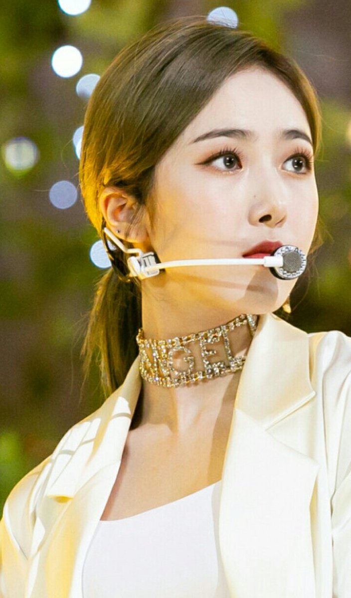 SinbGolden's tweet photo. She was serving this era 
#sinb https://t.co/EkEpzlbcKn
