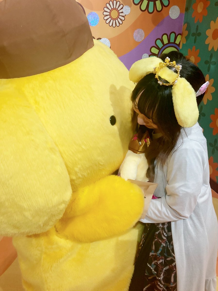 nyomui0503's tweet photo. 全てを包み込んでくれるキミが大好きだょ…♡
 #サンリオ  #ポムポムプリン  #グリーティング https://t.co/9kmEeUSLf3