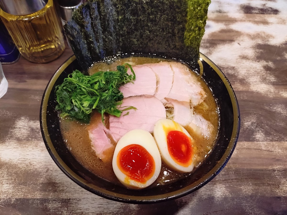 koji5883's tweet photo. 調子に乗って連食😊
久しぶりに食った家系がめちゃ美味かった🤗 https://t.co/nXWSrte3QO