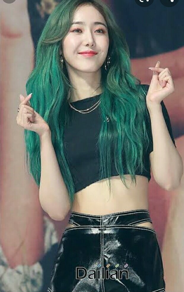 SinbGolden's tweet photo. Since everyone is talking about fever era sinb 
Look at those proportions 
#sinb https://t.co/SWQd6qYZB8