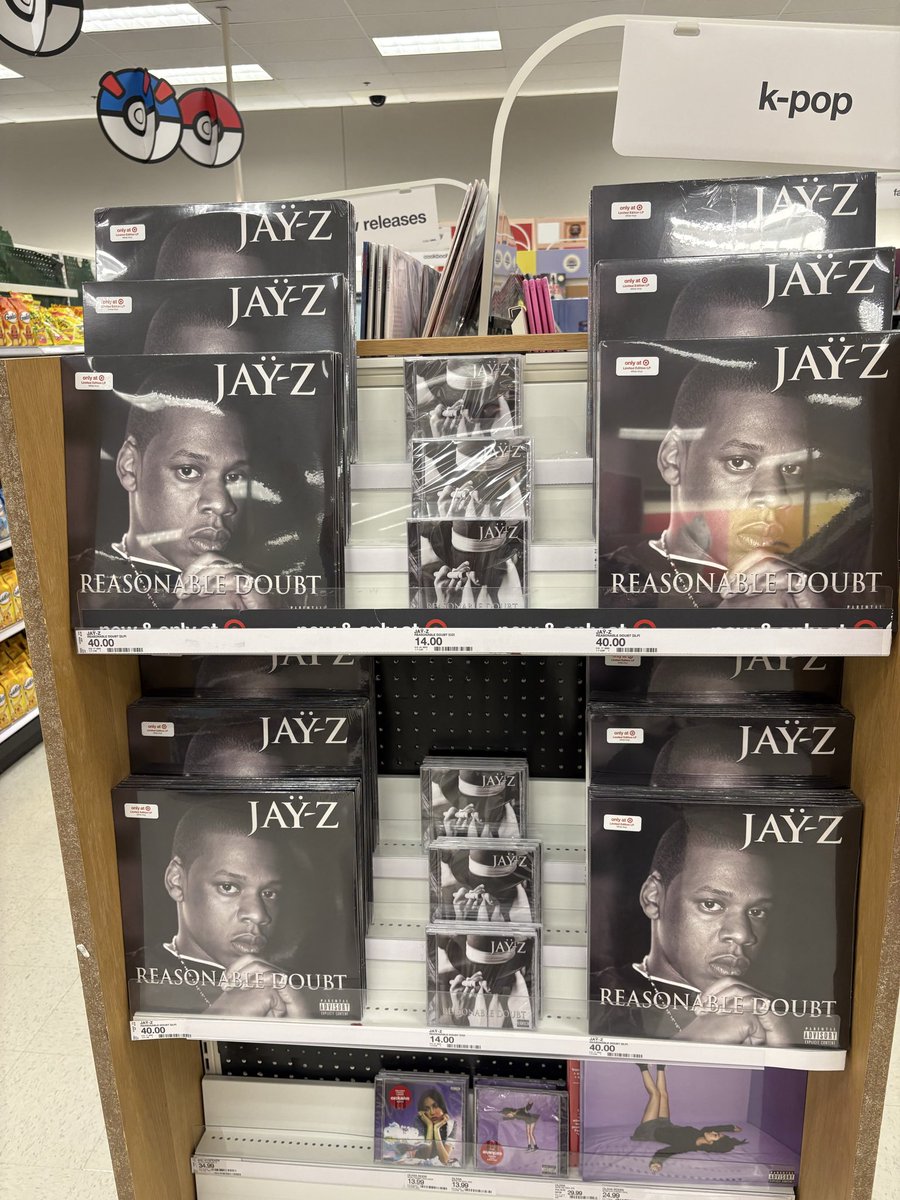 pinkprintRoman1's tweet photo. Was walking thru target and almost had a heart attack chii, cause why would they do this to me? 😷 https://t.co/0eVBA2HuPA