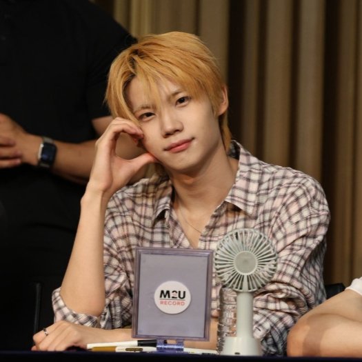 dollminsoo's tweet photo. 🩵 260627 클로즈유어아이즈 팬싸인회 켄신 상의 정보📷
◾Brand : 필루미네이트 (FILLUMINATE)
◾Item : 파스텔 체크 링클 셔츠 / PINK

#KENSHIN #켄신 #CLOSEYOUREYES #클로즈유어아이즈 #CYE #클유아 #필루미네이트 #FILLUMINATE https://t.co/MOREXMHDqw