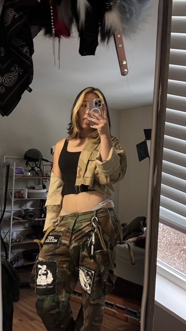 Ghost Park👻 - 1 pic. Drip like it’s the gulf war https://t.co/twDlXhCGri