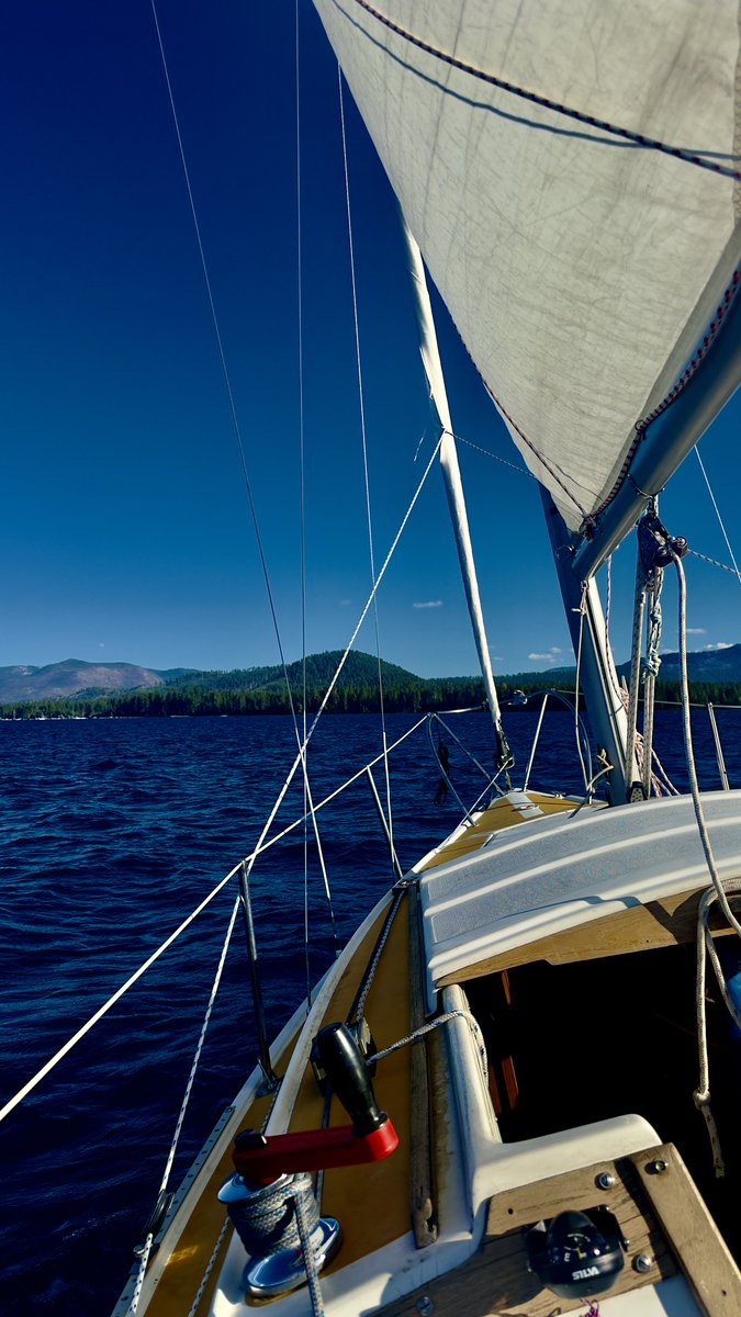 KirkwoodMtnCoop's tweet photo. #NeverWasteADay
Out for an evening out on #SunshineDayDream, light SW winds, east sailing on #BigBlue. Never get enough of this, takes the #StokeLevel to a whole new level... The 250th is ahead my friends. Let's be celebratory and festive, be safe, and respect #BigBlue...
Stay'nThirsty, #StokedOnLife
Coop