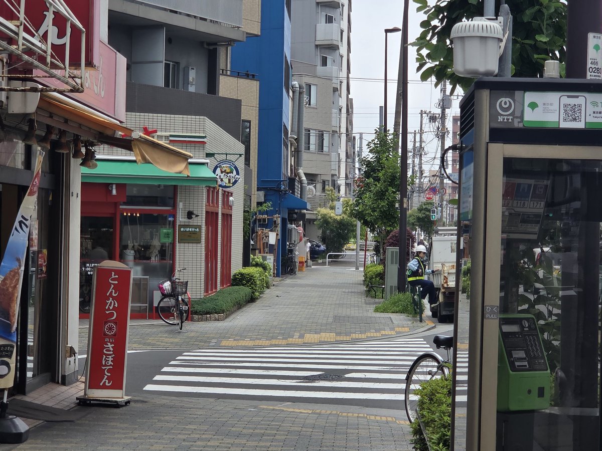 digitalman1115's tweet photo. 遠目でもわかる

まだヤツがいる https://t.co/KhNATOZURd