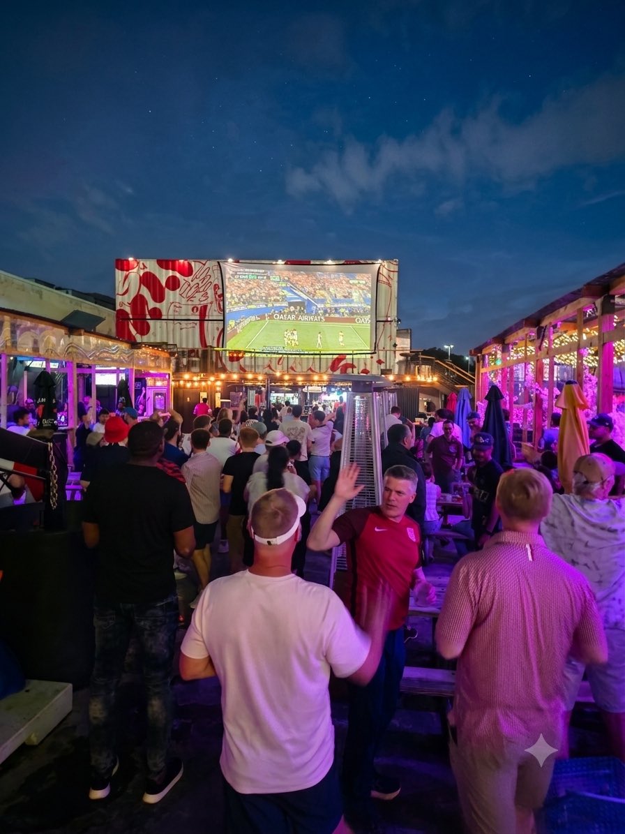 metrobardc's tweet photo. 🇺🇸 NEXT STOP: USA KNOCKOUT RD ⚽️
Win or go home! Pull into #metrobardc Wed for #TeamUSA v Bosnia &amp; Herzegovina w/ big screens, match sound, cold drinks + DC’s best fans:
⚽️ Kickoff 8PM
📺 8 TVs + 20’ screen
🍕 El Jefe Pizza
🚇 No tix/reservations. FCFS.

https://t.co/TsVML5tpli https://t.co/1Qt0lWXXDN