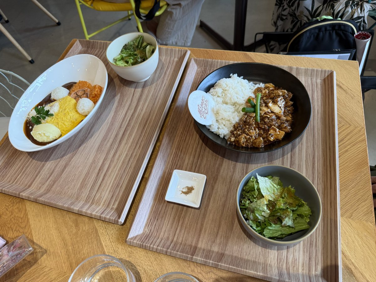 DolphnSuzu's tweet photo. カフェ行けた！
めっちゃ楽しかった(≧∇≦)

ランダムキーホルダー5つ買ってコンプ！
めっちゃサイコーー😊

 #超ときめき宣伝部
 #超とき宣 https://t.co/Eyw2m5w08A