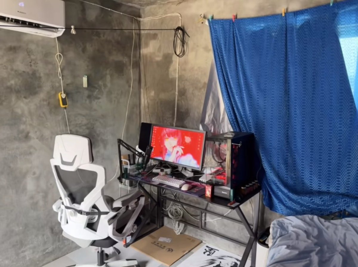 btmweb3's tweet photo. Hey brother, @blknoiz06 

Since 2024, I’ve spent more than 14 hours a day in front of my computer. I’ve traded countless Pump tokens and chased every narrative I could find—cats, dogs, politics, AI… hoping one of them would finally change my life.

But it never happened.

Instead, I slowly lost almost everything. I messed up my life, and now the only thing I truly have left is this computer in front of me.

I’m still holding on, waiting for the Pump airdrop. Maybe it’s my last chance to turn things around and rebuild my life.

Brother, if there’s any way you can help me, I’d be forever grateful.

 This is my wallet address. If you’re willing to support me, I’d truly appreciate it. Any help means the world to me.

2KZW7Je61NXdqTyEm9HxLEndYoTV5bmRngYjvZSnqiBi