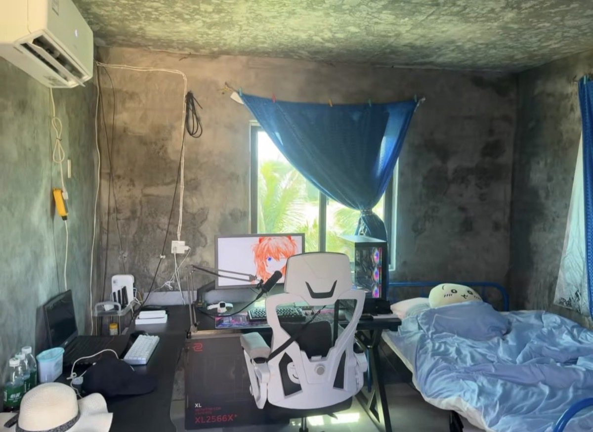 btmweb3's tweet photo. Hey brother, @blknoiz06 

Since 2024, I’ve spent more than 14 hours a day in front of my computer. I’ve traded countless Pump tokens and chased every narrative I could find—cats, dogs, politics, AI… hoping one of them would finally change my life.

But it never happened.

Instead, I slowly lost almost everything. I messed up my life, and now the only thing I truly have left is this computer in front of me.

I’m still holding on, waiting for the Pump airdrop. Maybe it’s my last chance to turn things around and rebuild my life.

Brother, if there’s any way you can help me, I’d be forever grateful.

 This is my wallet address. If you’re willing to support me, I’d truly appreciate it. Any help means the world to me.

2KZW7Je61NXdqTyEm9HxLEndYoTV5bmRngYjvZSnqiBi