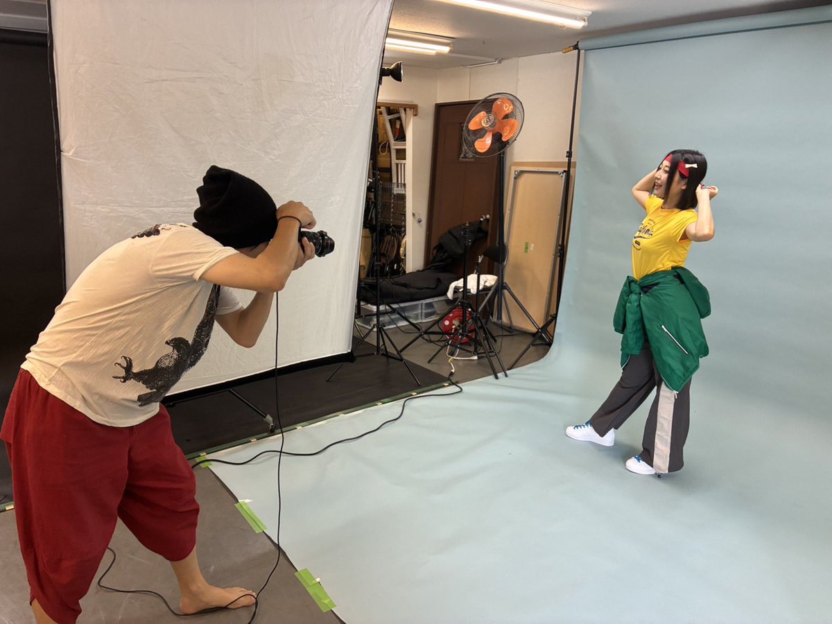 tsubansy's tweet photo. #波風の乱

毎度お世話になりますっ！スズプロさんの撮影、今回も楽しかった！（いつも楽しい）

役者さん達の撮影はいつも楽しいっ！！！
カメラマンとして、舞台には立たずとも本番まで一丸となって最高のものを作り上げていく一体感を一緒に感じさせてもらってます！！ https://t.co/QomCVjO0xq
