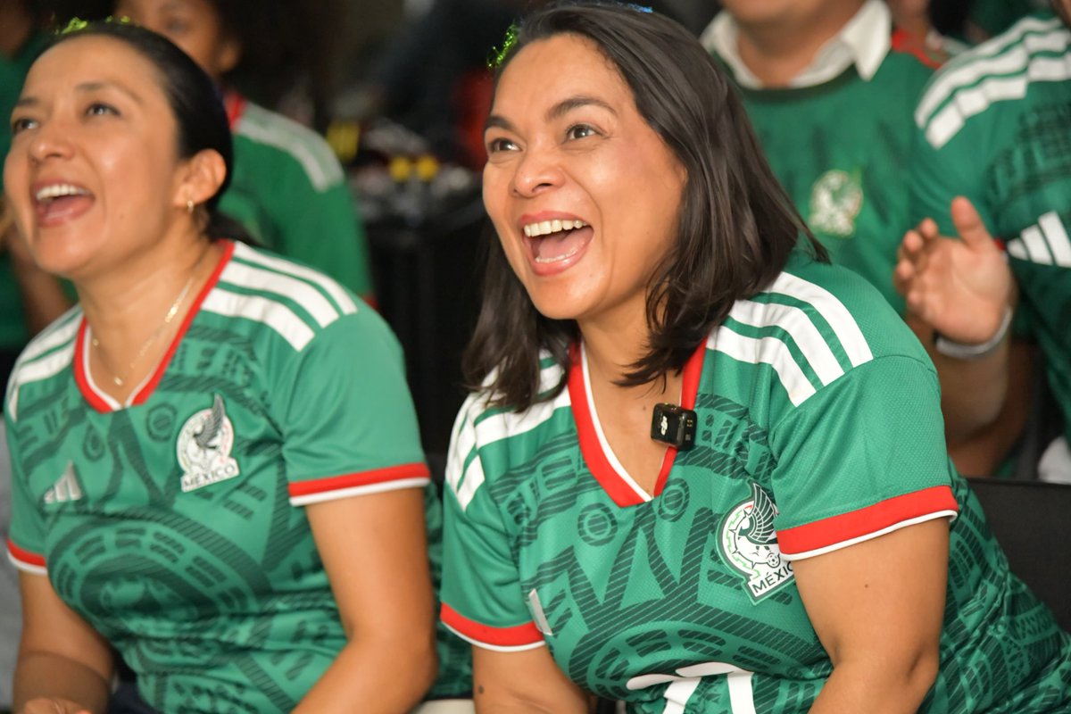 Beatriz_Mojica's tweet photo. #YSiSí En la escala de Bety Mojica cómo celebraste el gol? https://t.co/7NYEzdx7iF
