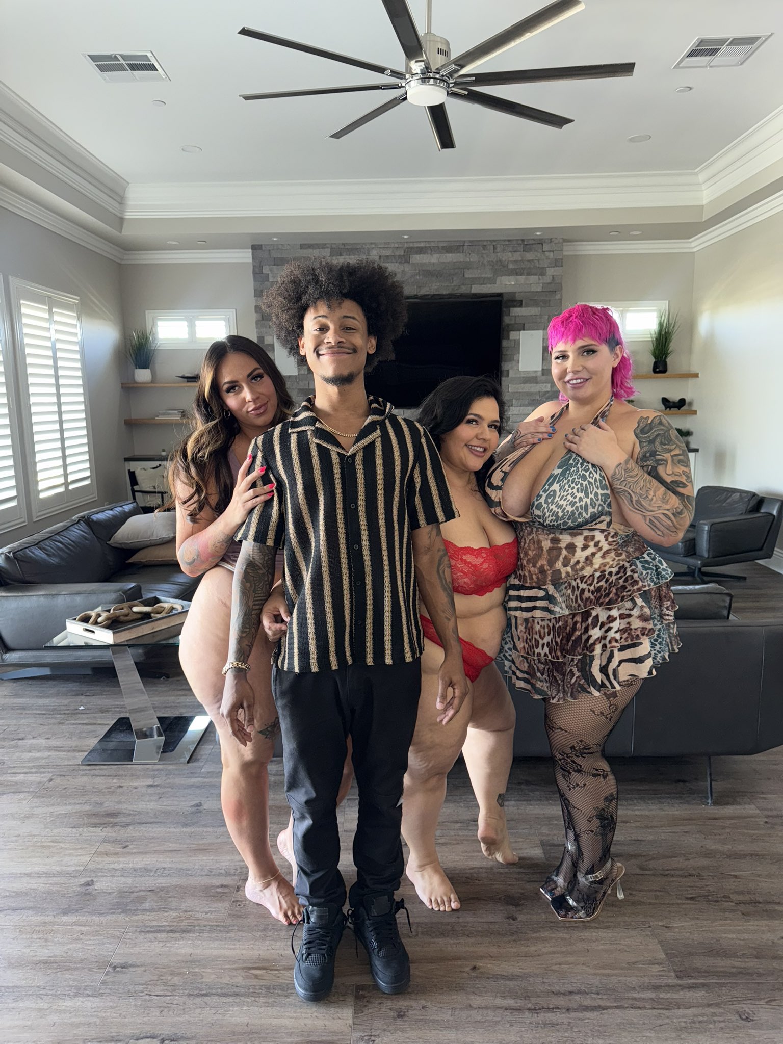 2 pic. Put me to WORK today😰🚛❤️ 🎥 @brazzers ⭐️ @jadynnstone @karlaxxxlane @onlysavannah834 https://t.co/dbq6O8UIvi