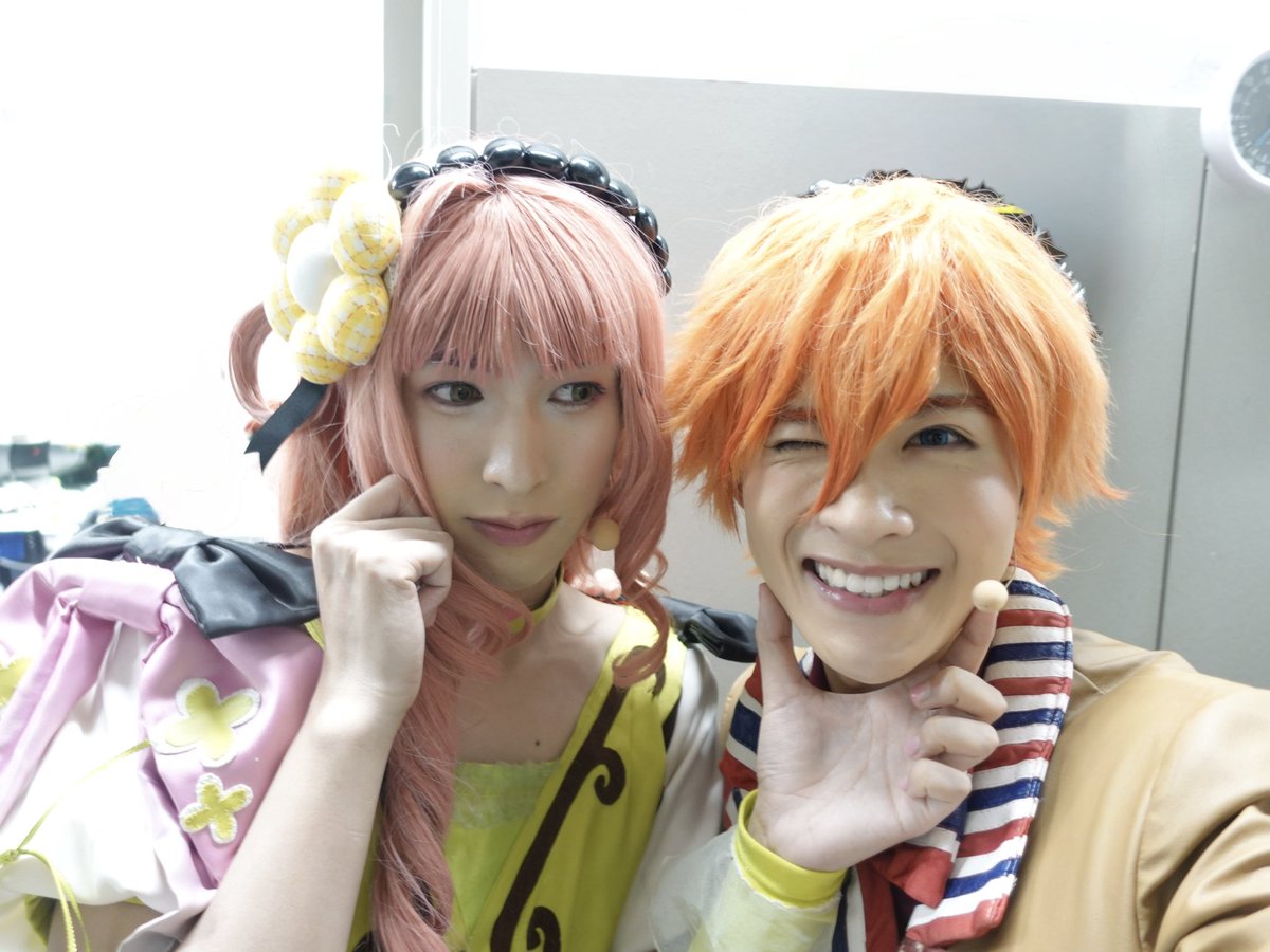 Asahi_Amano's tweet photo. 舞台アイ★チュウ ファイナルライブ
「LIVE!!!!!!アイ★チュウ〜étoile éternelle〜」
思い出大放出スペシャル④
激カワ集団POP'N STAR＆
息の揃い方レベチな双子ユニットお兄ちゃん達Twinkle Bel

銀河くんとは初めましてだったけどアイチュウキャストで唯一の同い歳でめっちゃ仲良くなれてほんまにもっと前から共演したかったって話したり、
朝陽くんは稽古の時も本番中も常に努力してて可愛らしくてほっとけないし、僕だけのアンサーと一番星とBrand New Dayとか全体曲は俺たち初めての多くてずっと一緒に練習したね！
曜くんはGrandMasterの時からめーっちゃお世話なってるし、またサウナ行きましょーね！あと綺麗すぎます！
こうだいくんもGrandMasterの時からほんまに相談乗って頂けたり、楽屋では構ってくれたり大好きです！流行語大賞はロケットランチャー！🚀
かずきくんは初めましてだったけどいーっぱいお話してくれたの！🎮リベンジさせてください！絶対！絶対に！

#舞台アイチュウ #アイチュウ