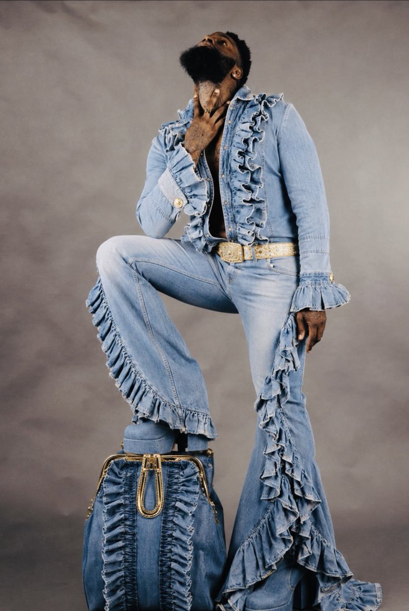 therealberryp's tweet photo. TheStandard🥵🔥😮‍💨

I’m a creative. An innovator. I stand out on purpose.
6’7½” | Artist | Published Model | Author | Entrepreneur
Creating legacy—not just content. 👑 #StandOut #Creative #Legacy https://t.co/IXFoWWj20m