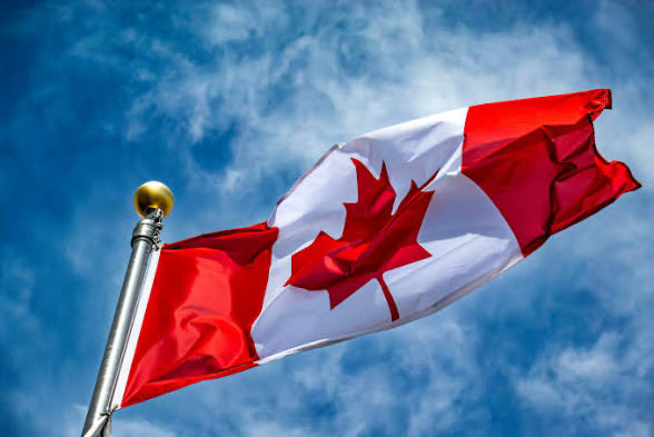 DMorneau's tweet photo. Simplement bonne fête nationale Canada. Happy Canada Day! #Canada #FêteCanada #CanadaDay https://t.co/Sa7EvQekq9