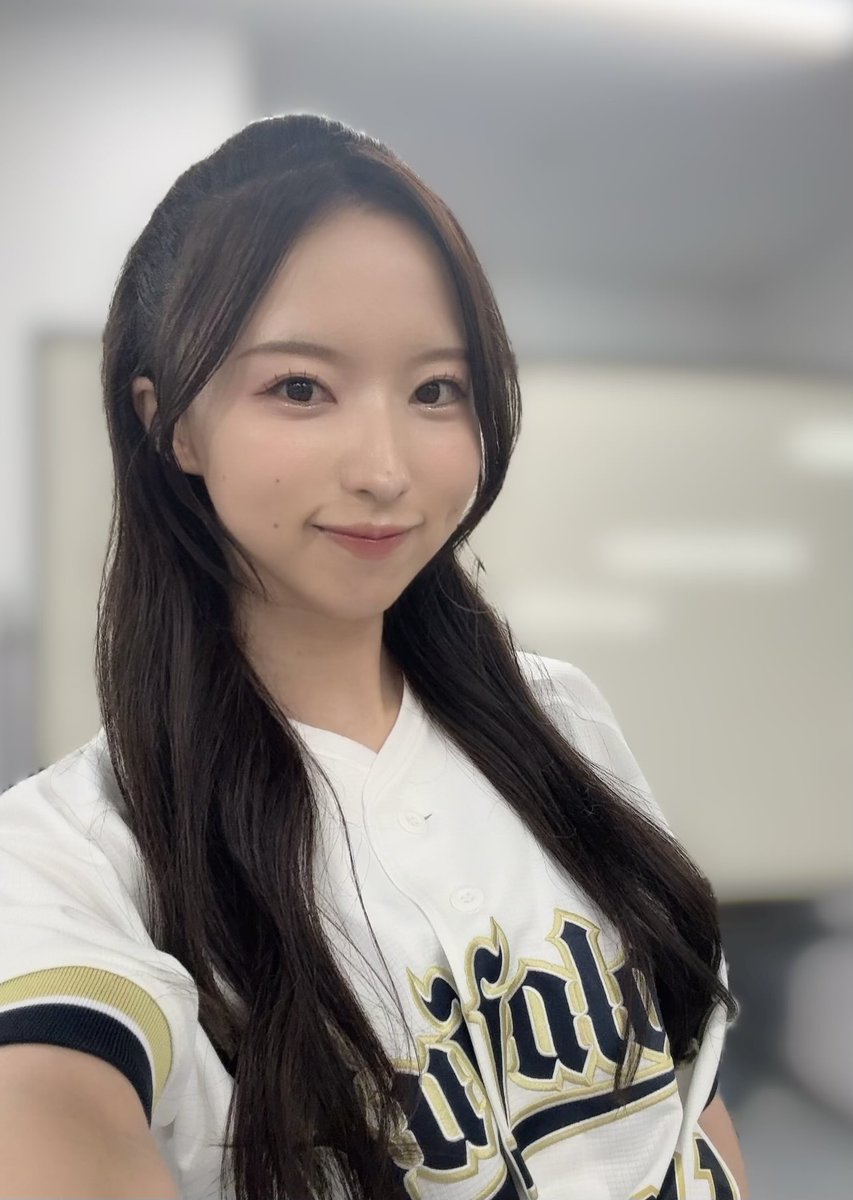 MAKI_BsG_401's tweet photo. こんにちは♡

7月スタート🏖️

今月もたくさんおりほーできるように皆さまと一緒に全力応援させていただきます✊🔥

本日18:00プレイボール⚾️
勝利を信じてエールを送ります🔥🔥

今日も1日笑顔で過ごしましょうね☺️💕

#BsGravity #Bs2026 #オリックスバファローズ https://t.co/BwkttULDX1