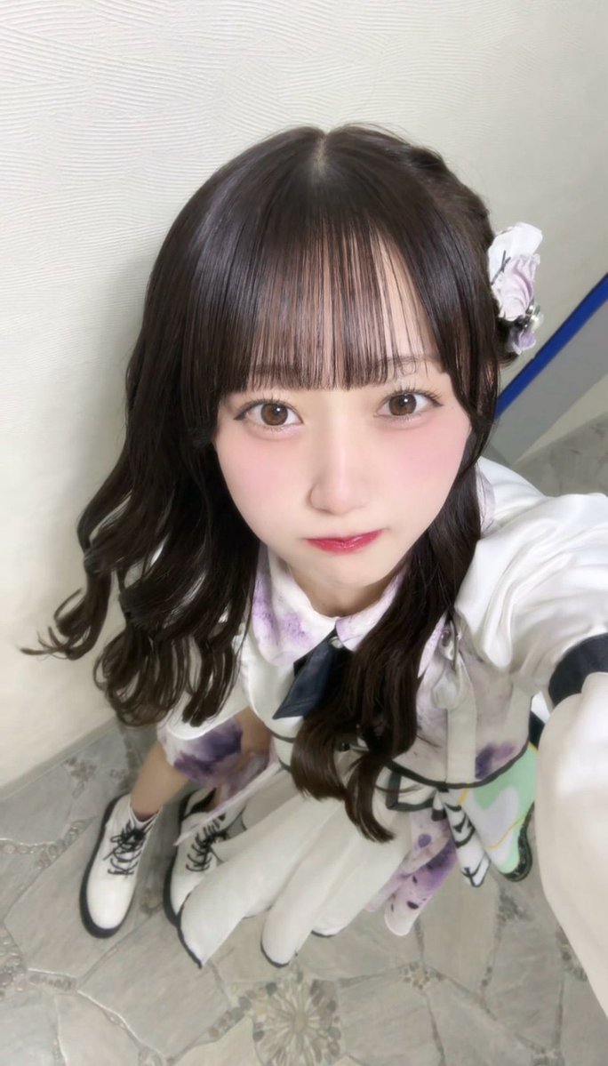 _yoshi_aka's tweet photo. #せなと散歩🚶‍♂️
彌彦神社付近の商店街をぶらり

公式キャラの『ミコぴょん🐰』に会いたかったのに、街中で全然推されてなくて衝撃‼️

探してやっと見つけたのがこのチラシだけでした…📄笑

弥彦村のみなさんで、もっとミコぴょん推していきませんか？🤭

#南世菜 #ミコぴょん #弥彦村
@Sena_Minami_ https://t.co/dgkhMJX5hv