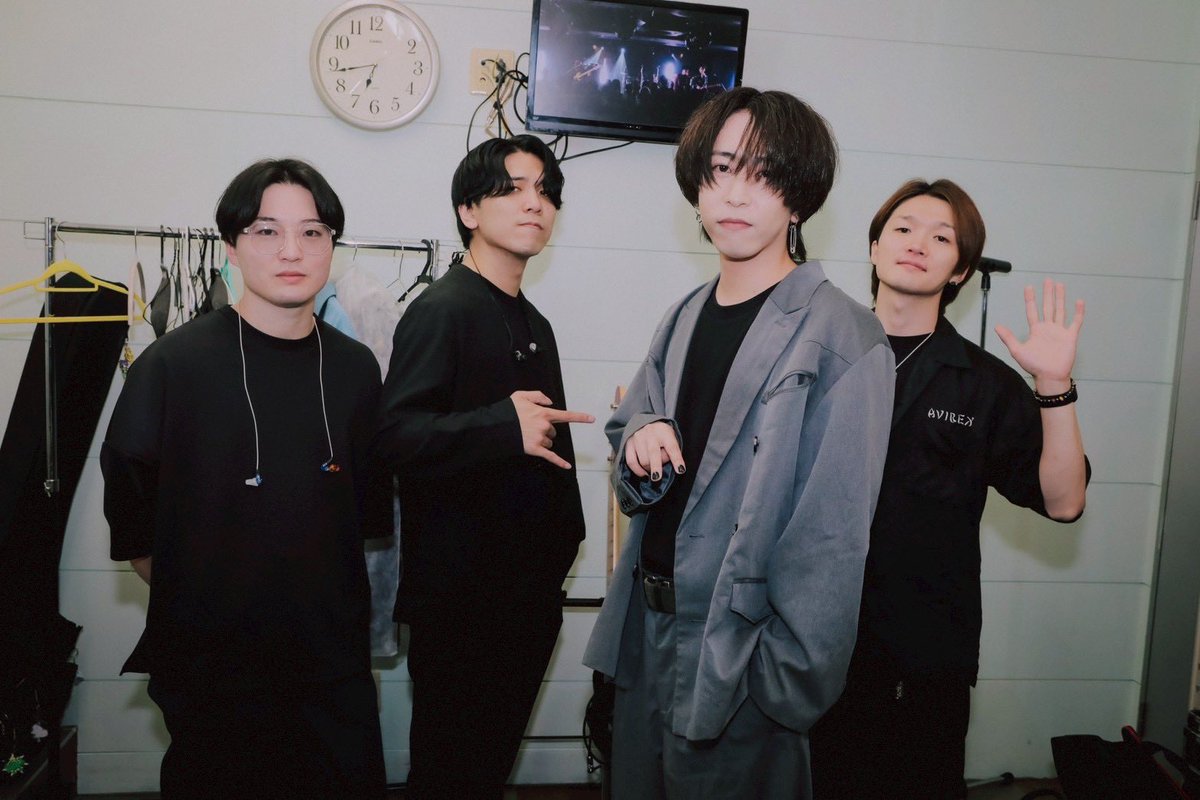 Guitarteru's tweet photo. Ku:ui 大阪編
Thanks!!!😎

📷@FrolicRobe 🙏🙏 https://t.co/b1ZOItcEjU