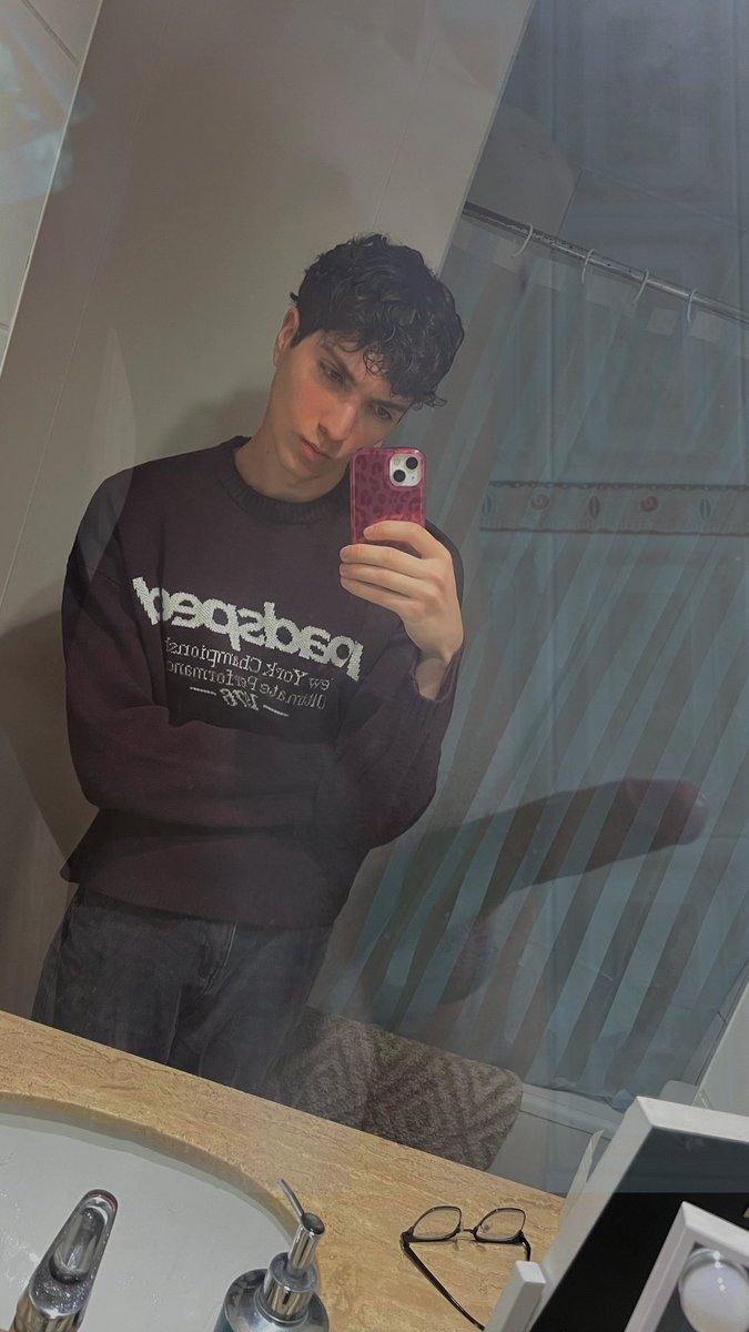 avec432's tweet photo. Yo igual queria hacerlo 🤭 https://t.co/SgYWrnpK7k