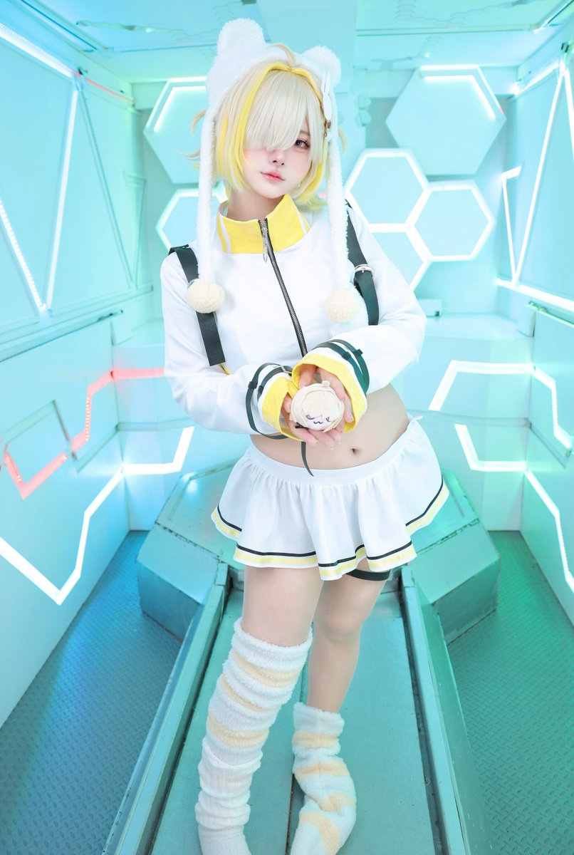 p10x10q's tweet photo. 勝利の女神NIKKE エレグ/Elegg  コスプレ 一番くじ💛

📸:@odfodv541013 

#NIKKEcosplay  #NIKKE https://t.co/BeFRiwEj1s
