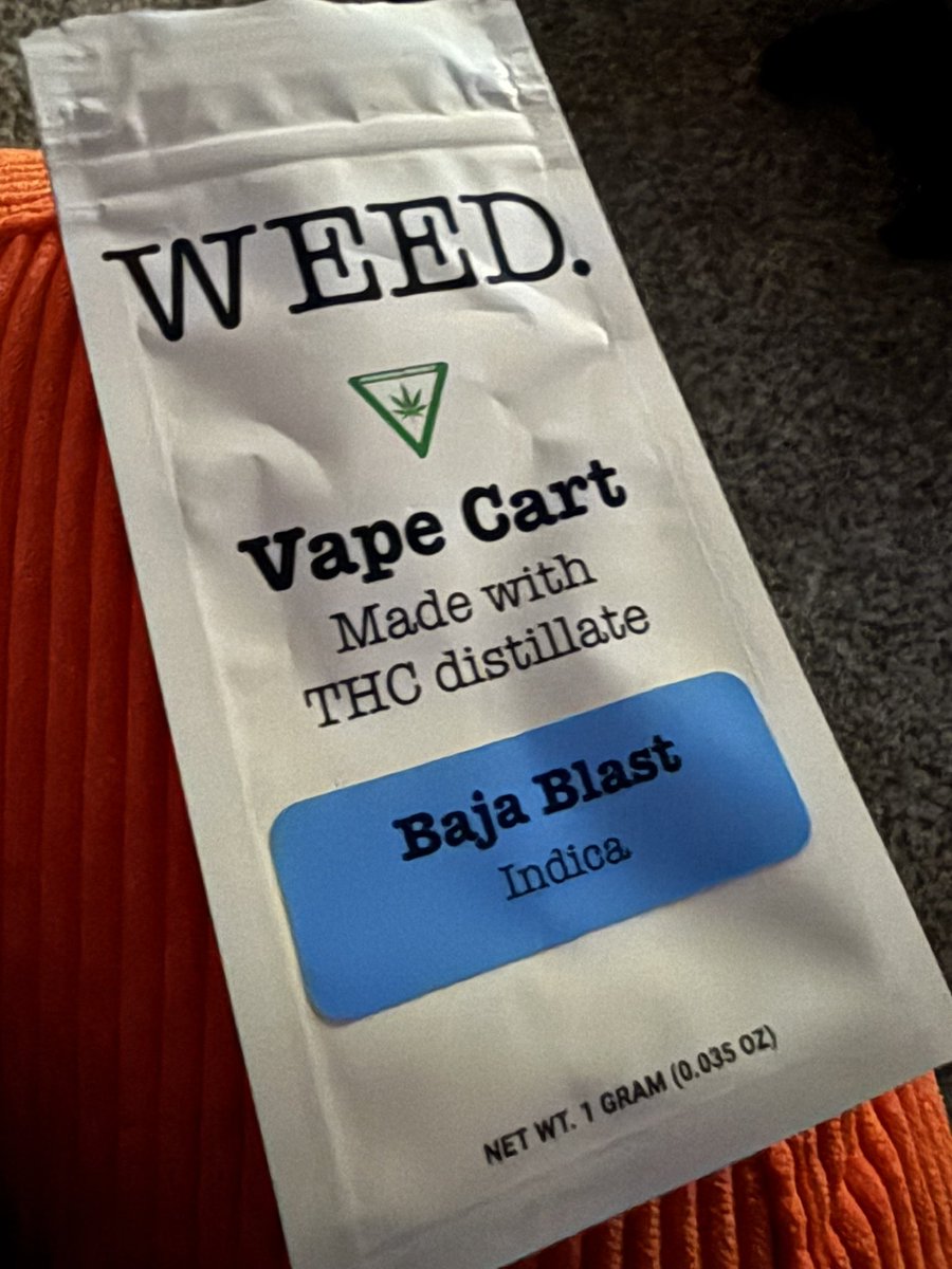 _selevision's tweet photo. maybe i was expecting too much but pleasant surprise this did not taste like a baja blast at all! it did, however, taste exactly like the blue part of the bomb pop. i’m gonna let the bosses know about that potential. https://t.co/jwgVYpTT60