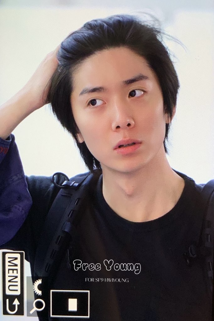 Freeyoung0511's tweet photo. 260701 집에가쟈🫳🏻

#SF9 #에스에프나인 #휘영 #HWIYOUNG #フィヨン @0_rbsl https://t.co/Q4so9IwuvR