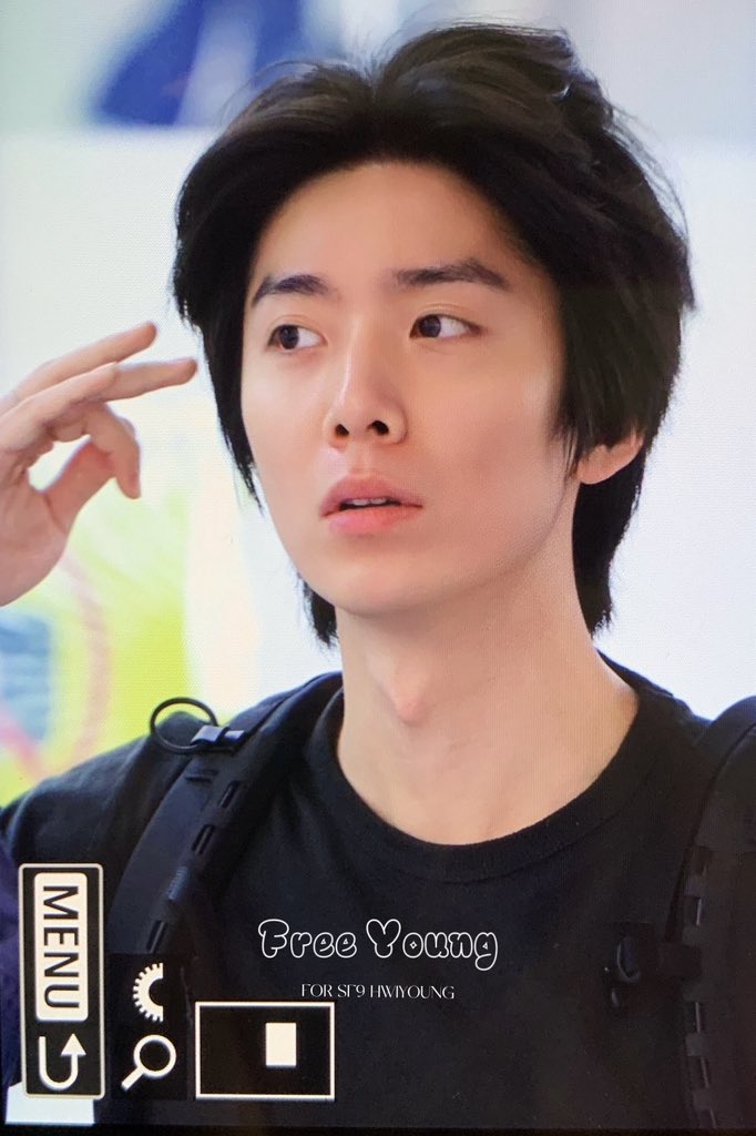 Freeyoung0511's tweet photo. 260701 집에가쟈🫳🏻

#SF9 #에스에프나인 #휘영 #HWIYOUNG #フィヨン @0_rbsl https://t.co/Q4so9IwuvR