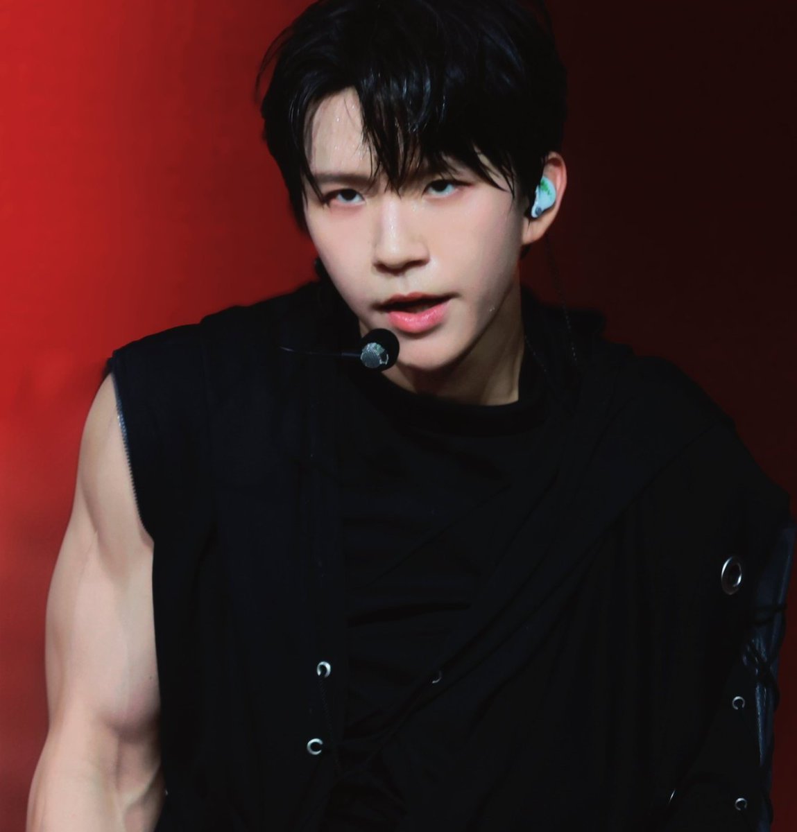 rofusdl_'s tweet photo. hey child
닥쳐라, 용사여 https://t.co/ncE0Qlto1n
