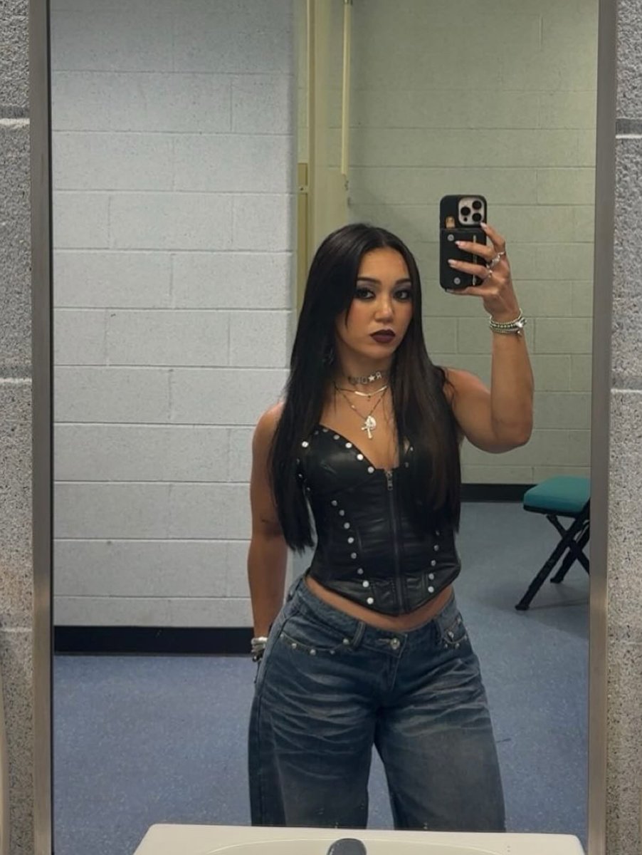 P0PR0XSPRODIGY's tweet photo. ⠀⠀⠀

             Stay mad. I’ll stay winning 💋

⠀⠀ https://t.co/e1HdyM10uM