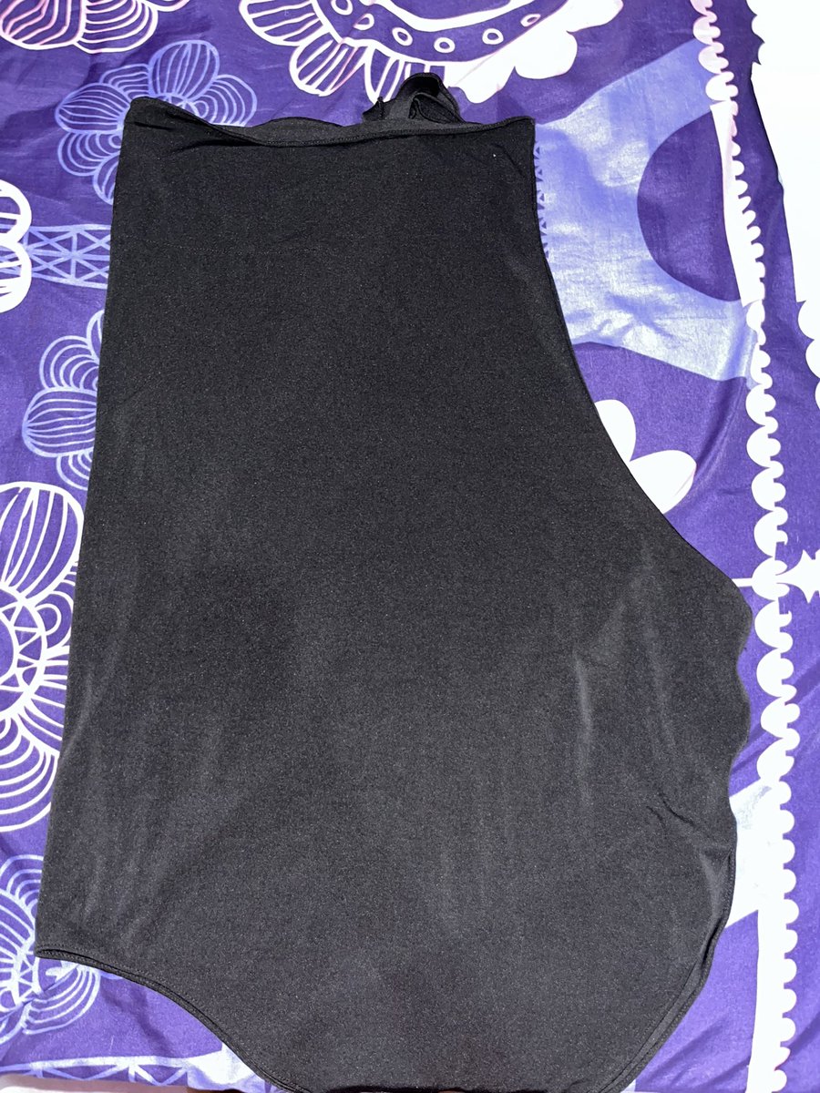 soorinx's tweet photo. guys plis dibeli pashmina instan 20k aja baru dateng kemarin minggu baru dipake &amp; dicuci 1x, dijual karna ga cocok di muka ku😭bisa orennn https://t.co/0j2Zss5wA0