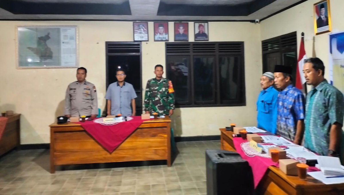 Kodim0709's tweet photo. @0709Kodim Merancang Masa Depan Desa, Babinsa Bendungan Kawal Musyawarah RKPDes 2027 Demi Pembangunan yang Tepat Sasaran https://t.co/9x5uRziKvi