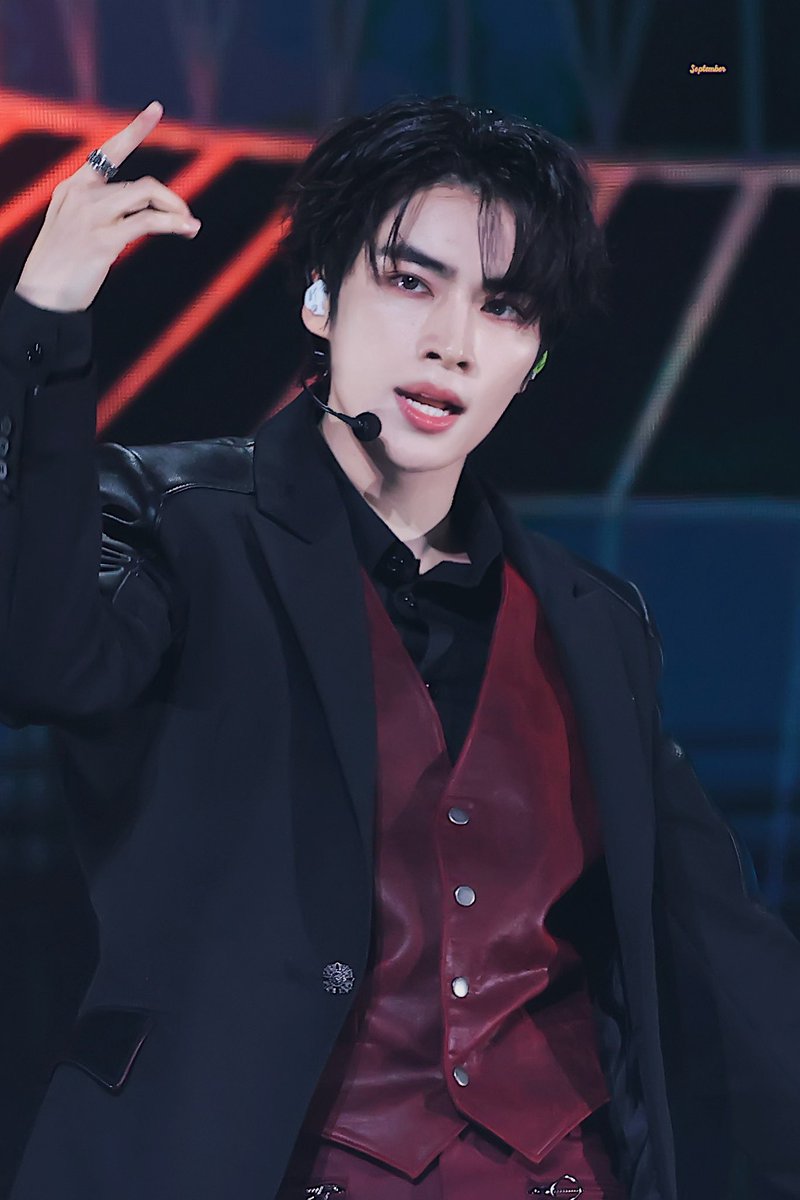 cesralkkk's tweet photo. 20260629 ShangHai

🐾🐶🫡

#샤오쥔 #肖俊 #XIAOJUN #威神V #WayV https://t.co/yPBdPf7Yok
