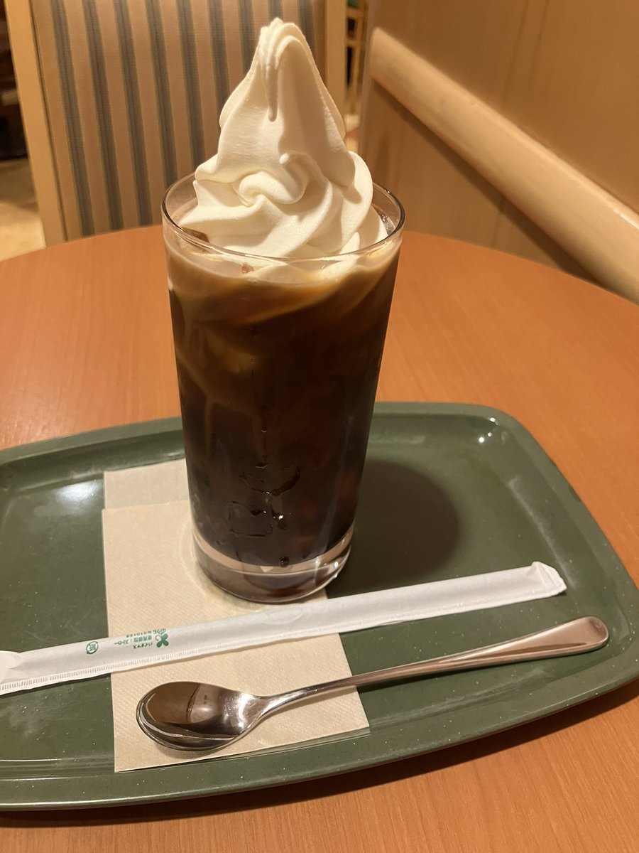 mianetta626's tweet photo. 美容院で髪切り行くまで時間があるので

お昼ご飯に海鮮フォー食べて

カフェでコーヒーフロート飲みながら待機！！！！！ https://t.co/O7ZzeJpCTH