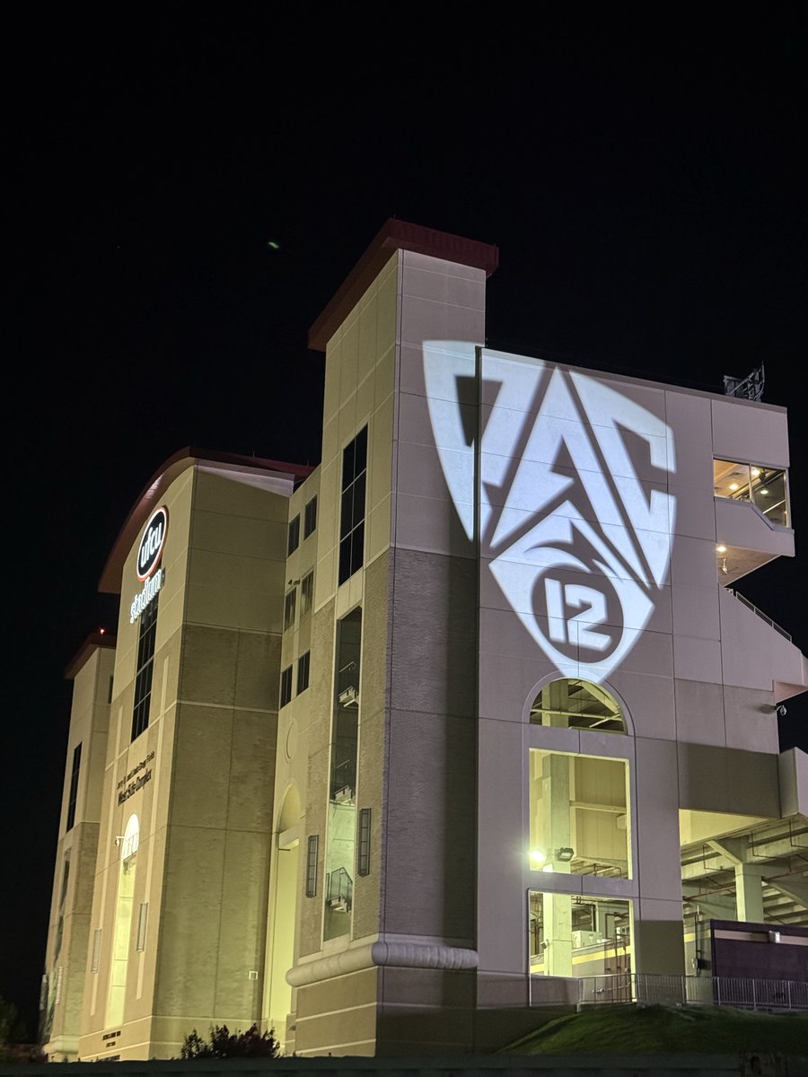 Keff_C's tweet photo. Just arrived to the #TXST Pac-12 celebration countdown at UFCU Stadium. 

Think this counts as my first #Pac12AfterDark https://t.co/grGg1uG9MC