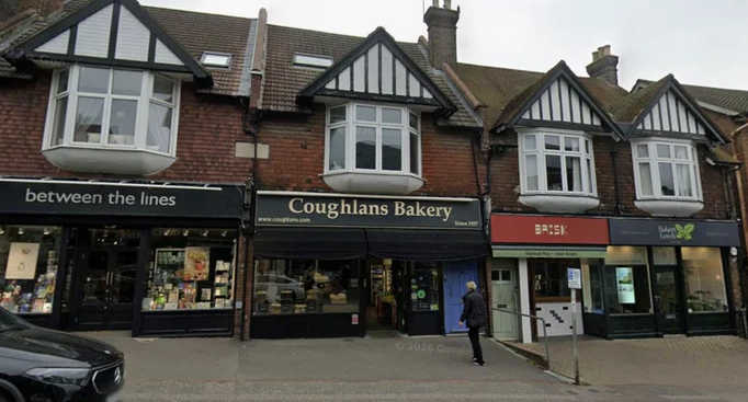 TheGriftReport's tweet photo. Family run bakery chain Coughlans with 31 stores across south London and the South East is closing after nearly 100 years blaming devastating tax hikes including higher National Insurance and business rates

Co-owner Sean Coughlan said the extra £20,000 pounds a week in costs from the changes introduced under Keir Starmer and Rachel Reeves had made the business unsustainable especially after heatwaves slashed footfall by half

The closure which comes as comedian Romesh Ranganathan is also a co-owner has sparked anger locally with some accusing Labour of destroying high streets.