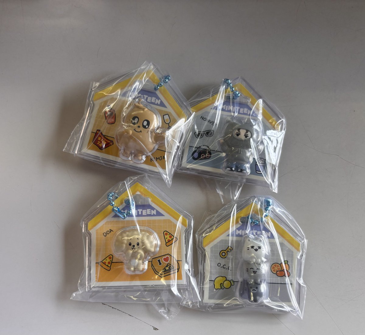 westds0826's tweet photo. SEVENTEEN セブチ MINITEEN 
ミニティーン パッケージチャーム グミ 

譲）ミンギュ ドギョム バーノン ジュン

求）ディノ  スングァン

郵送交換📮
まとめての方優先します🙆‍♀️ https://t.co/7aU5uDsPcD