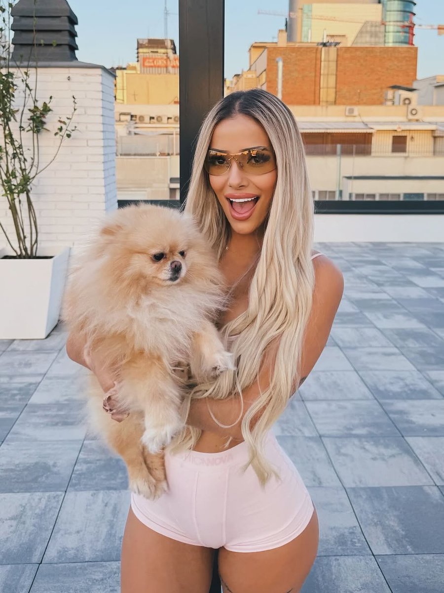 aidaaaamc84m3's tweet photo. Septiembre 🤍 https://t.co/G2y3QE1b4W