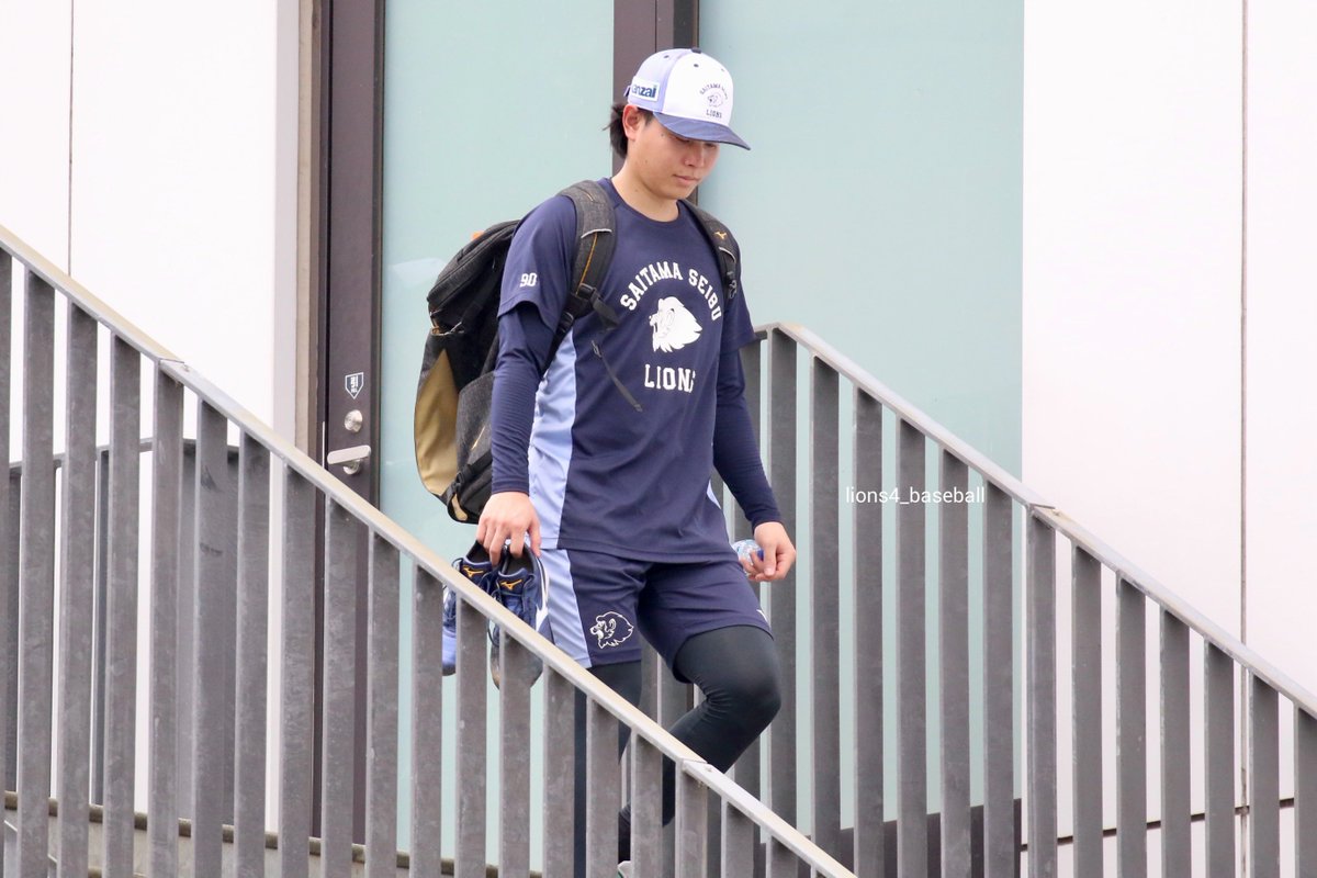 lions4_baseball's tweet photo. はまちゃんとしゅんちゃん。
しゅんちゃん、ｺﾞﾐﾄﾗｯｸの音が大きくて「んん？」ってなってた。

（2026.06.30 参賀） https://t.co/S1p5au6Oof