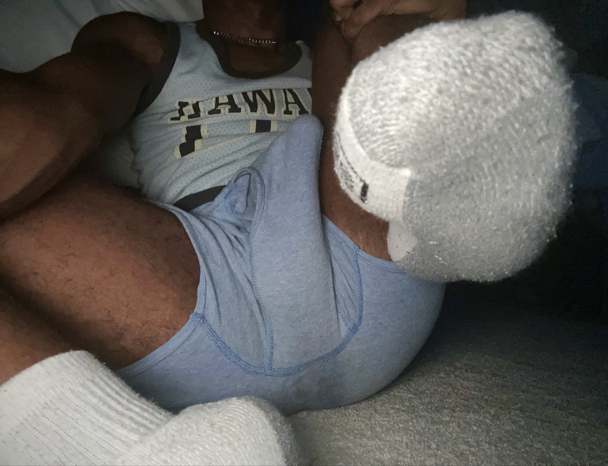 boysmells_'s tweet photo. this heat is making me so goony bro 😵‍💫🧦 https://t.co/CynuNlM9X8
