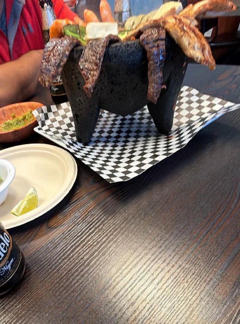 Juliomfit's tweet photo. Feasting and watching the Mexico vs Ecuador futbol game https://t.co/WbAtF4klv7