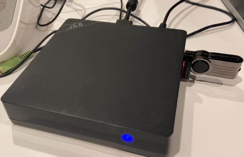 CadeRobEdwards's tweet photo. I'm finally getting these TV boxes to act like desktop computers! https://t.co/9OmMQu0PY5