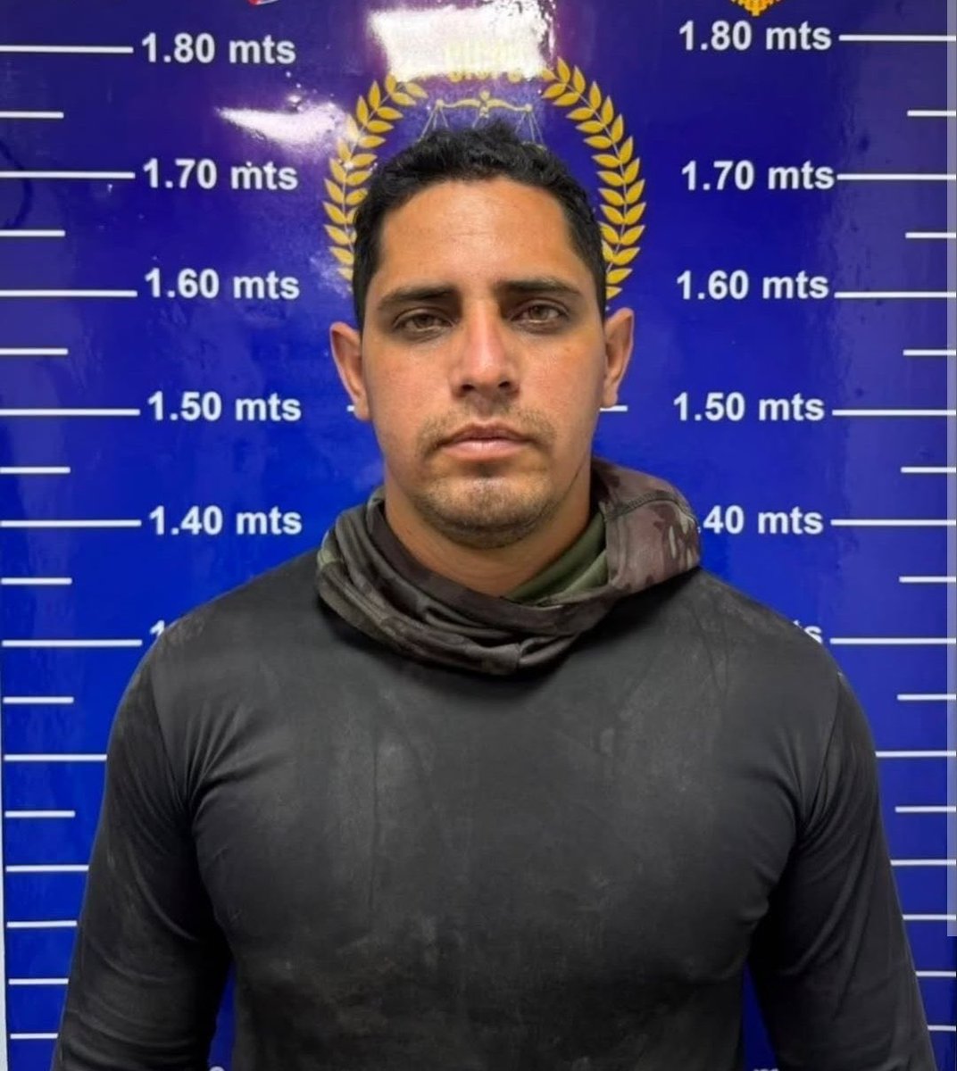 AlertaMundoNews's tweet photo. 🇻🇪 El Cuerpo de Investigaciones Científicas, Penales y Criminalísticas (Cicpc) anunció la separación del cargo, destitución y detención de cuatro de sus funcionarios tras comprobarse que se apropiaron de dinero en efectivo en una zona afectada por los terremotos en Venezuela: 

1 Aguilar reyes Maya,
2. Fredy Rafael Lugo Oliveros,
3. Roger Andrés Omaña,
4. Josue Jhonatan Burgos