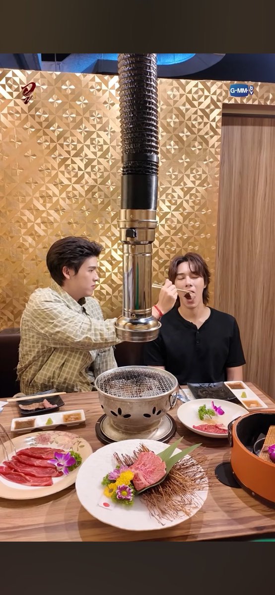 nongnuayeieiei2's tweet photo. พี่มีรถ พี่มีมือ พี่มีเงิน และพี่มีสกาย 
ทำไมต้องทำทุกอย่างเองละค่ะ เริ่ดจริงๆ

#WUTheSeriesFinalEP https://t.co/vyrFD91fON