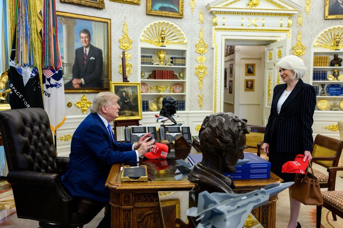 realtinapeters's tweet photo. Thank you @realDonaldTrump for fighting for the American People! https://t.co/376n2MCaTU